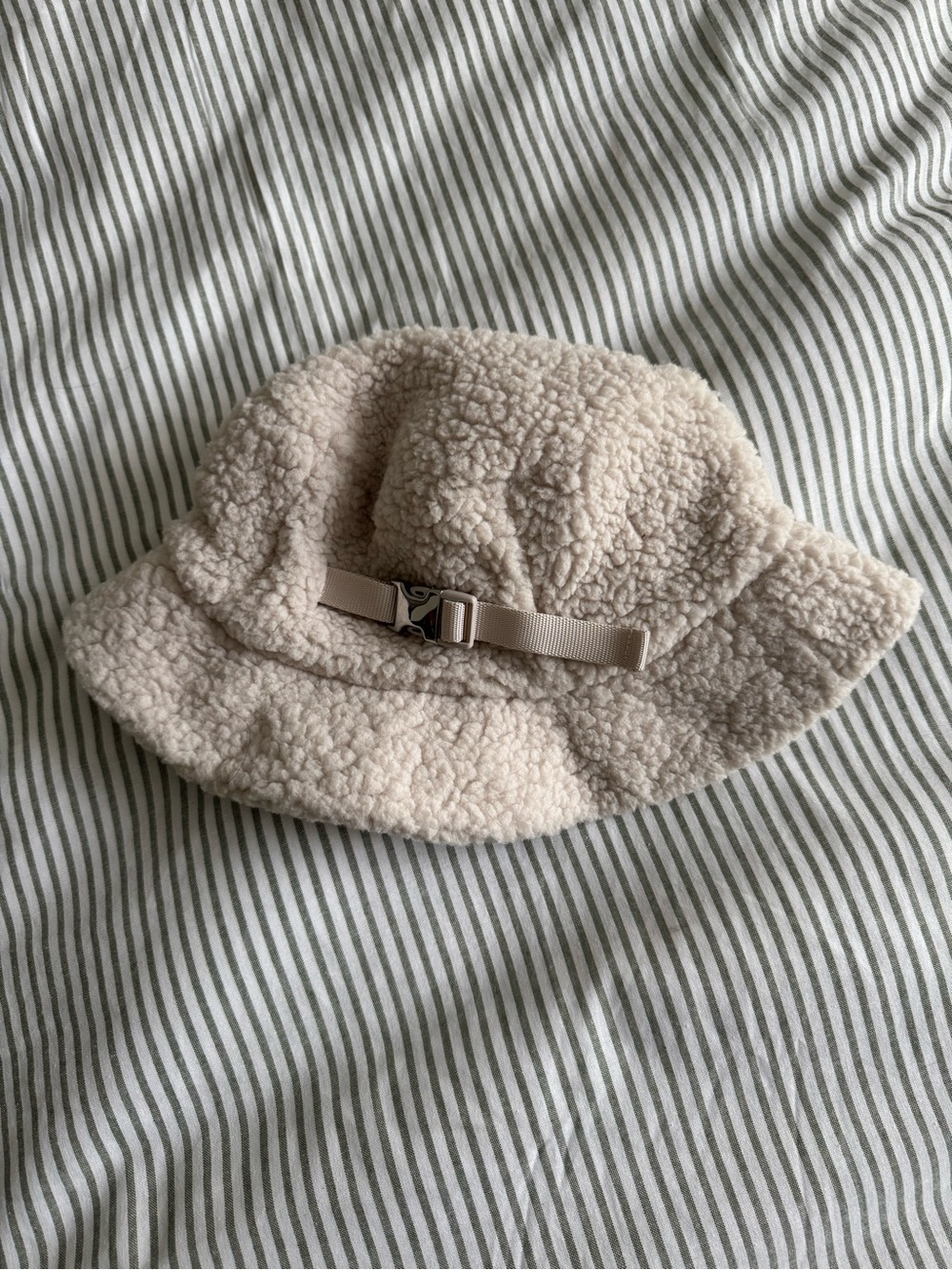 lululemon Womens Cream Sherpa Bucket Hat
